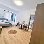 Apartman Mandala Studiouri *