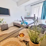 Mandala - Studiouri Si Apartamente * Eforie Nord